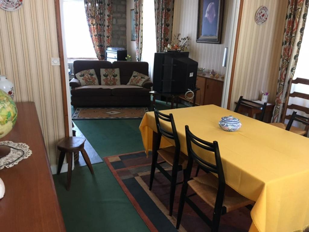 Maison Proche de Barfleur accolée à un commerce Anneville-en-Saire Esterno foto